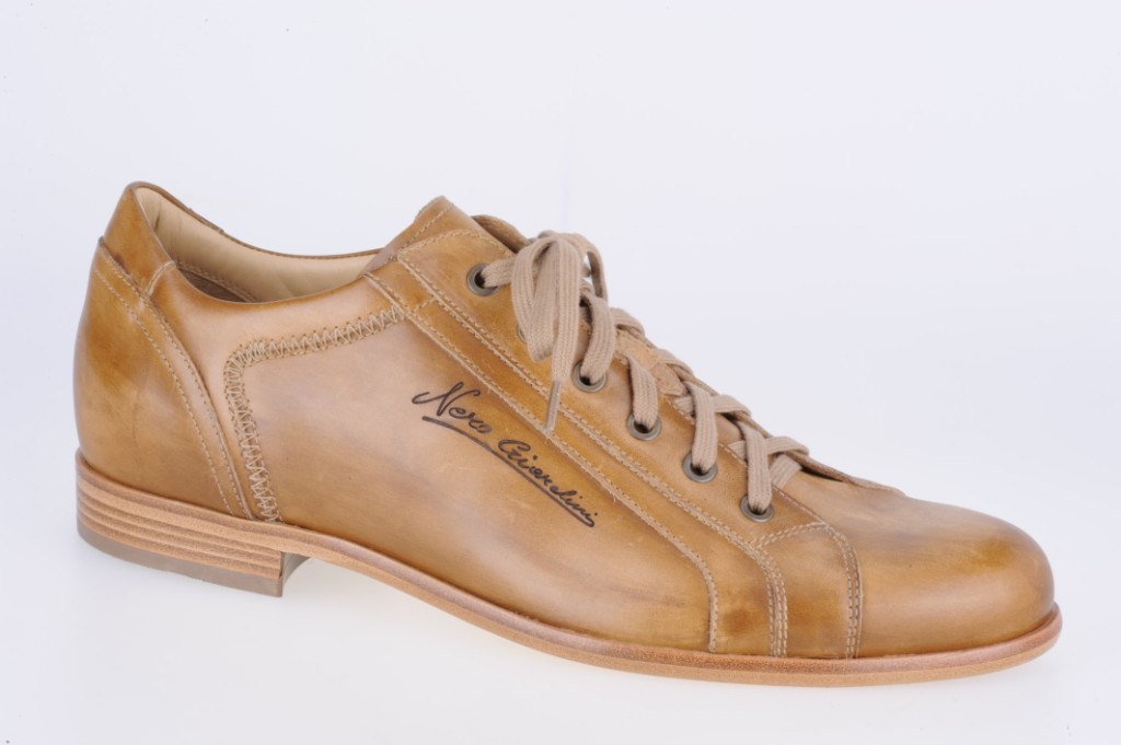 SCARPA NERO GIARDINI P201330U