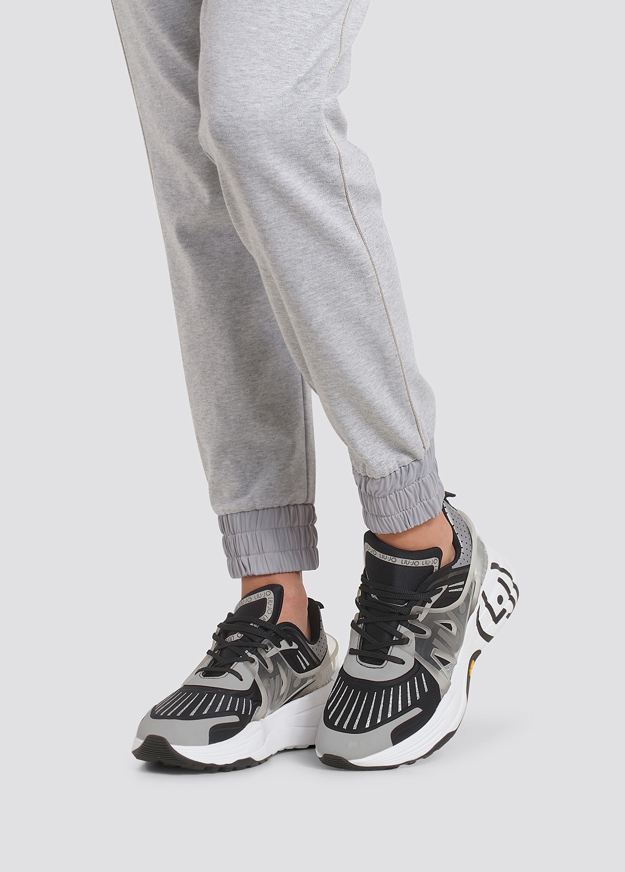 La SJ600 Sneaker Vintage – Modello Sj601 Grigio – Suola In EVA Con Riso E Gomma – Taglia 44.5 EU