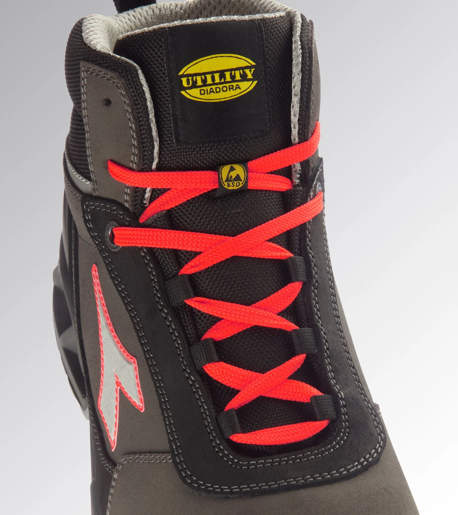 Diadora Shark Stab Sicherheitsschuhe S3 SRC ESD – Schwarz/Neonrot, Größe 45 EU, Mit Aluminium-Zehenkappe