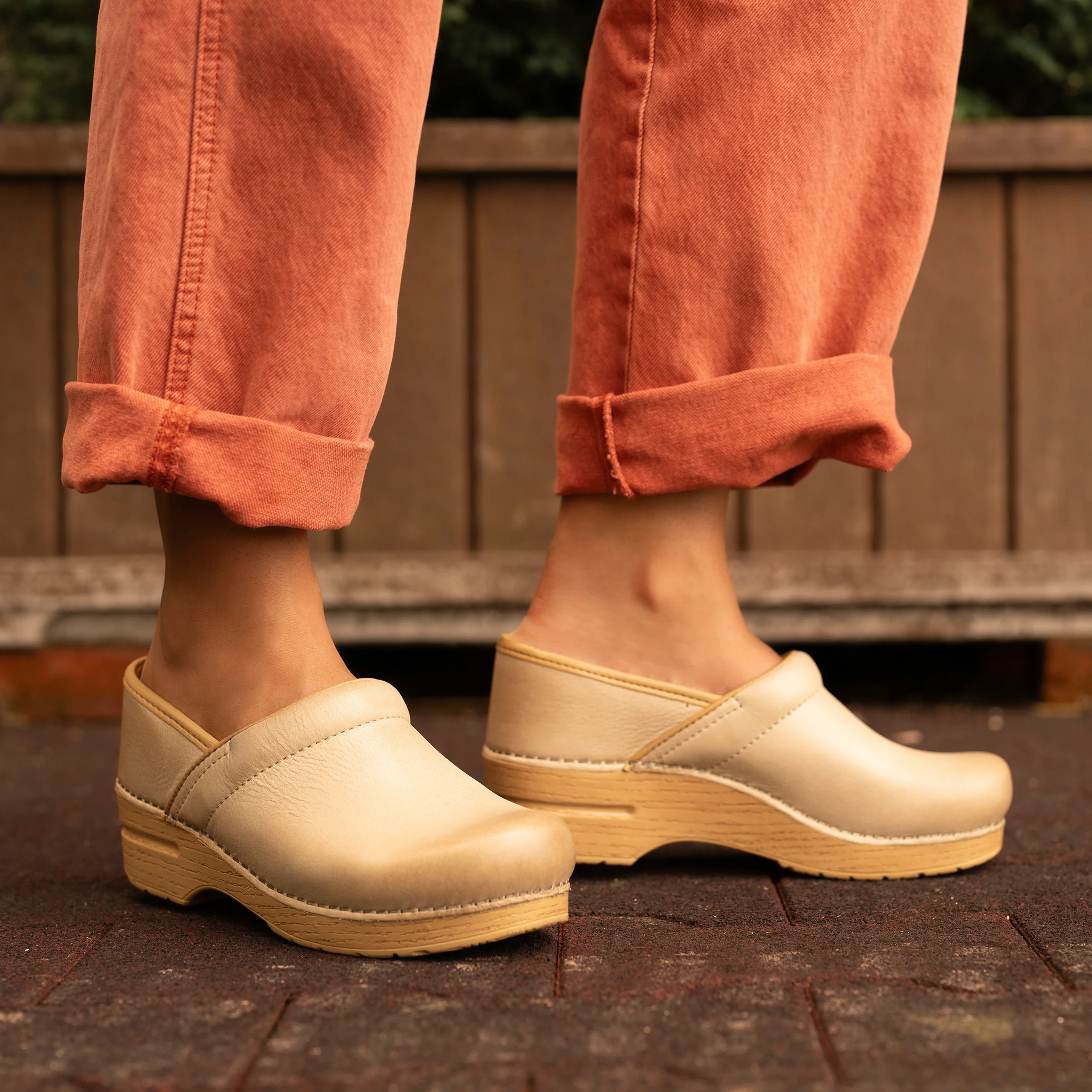 DANSKO Professional Milled Burnished Sand - Clogs Zoccolo